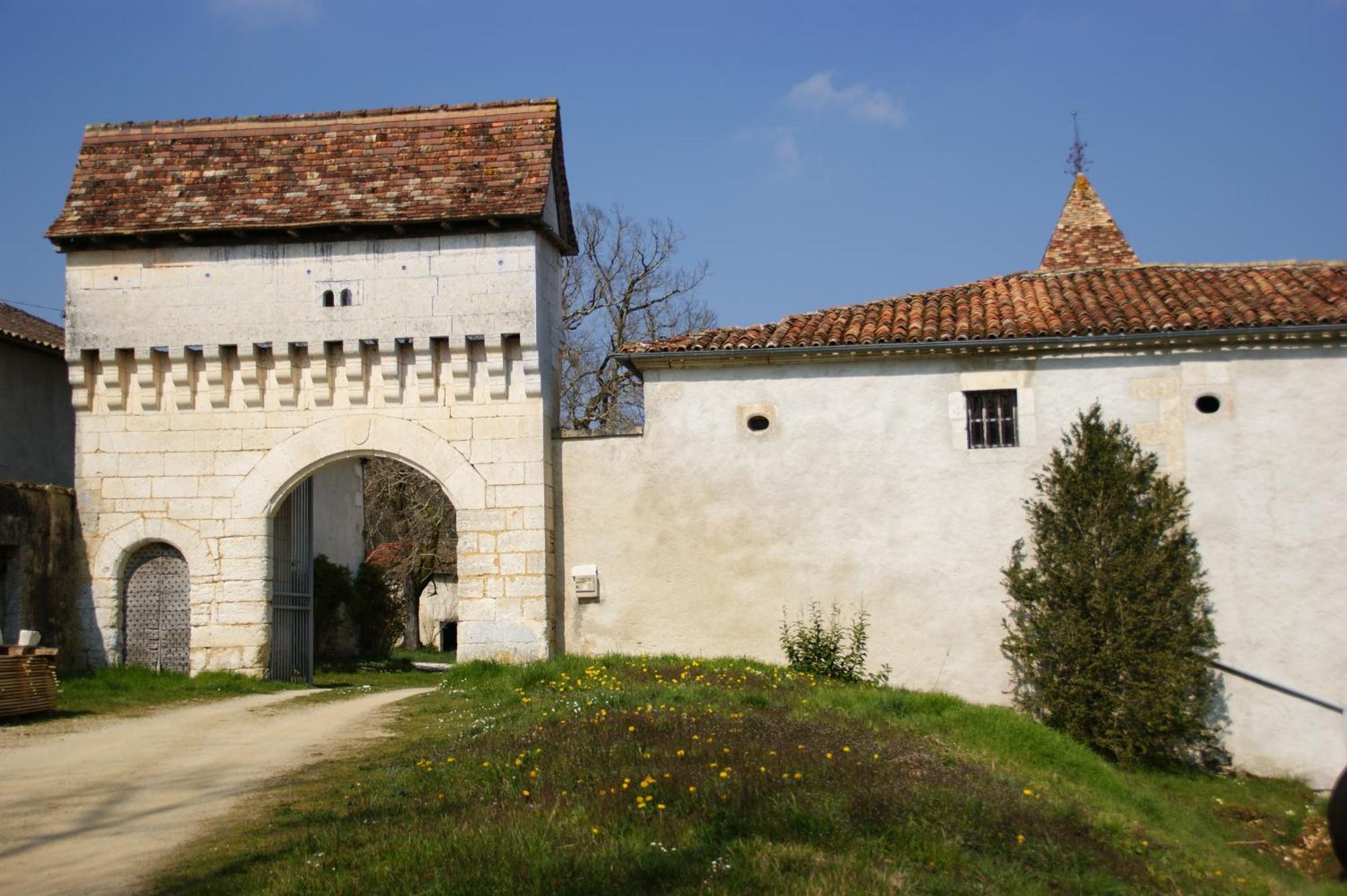 Chateau De La Combe Puyrenier Экстерьер фото
